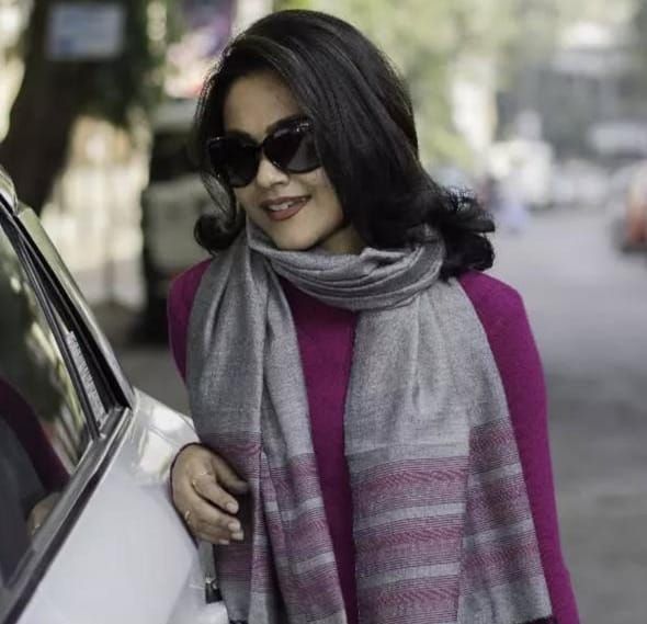 Merserised cotton scarf with patia weave